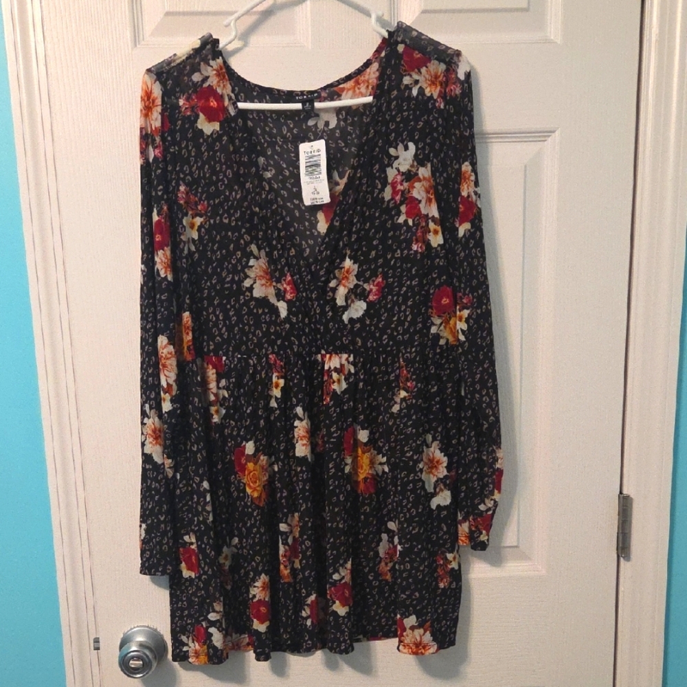 Torrid Black Floral Surplice Mesh Top